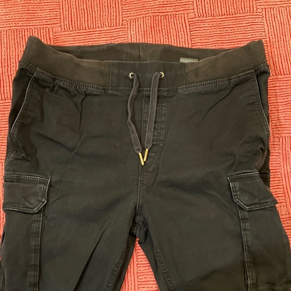 H & M men’s size Large skinny fit black cargo pants - FADED - Picture 5 of 16